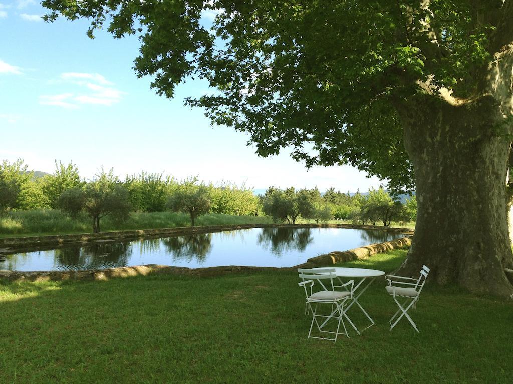 Bed and Breakfast Domaine La Carraire Lauris Exterior foto