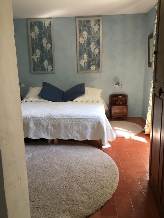 Bed and Breakfast Domaine La Carraire Lauris Exterior foto