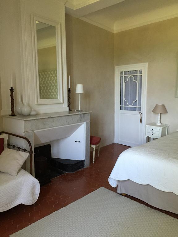 Bed and Breakfast Domaine La Carraire Lauris Exterior foto